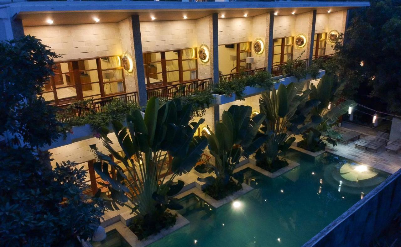 Maha Lokha Balangan Bed & Breakfast จิมบาราน ภายนอก รูปภาพ